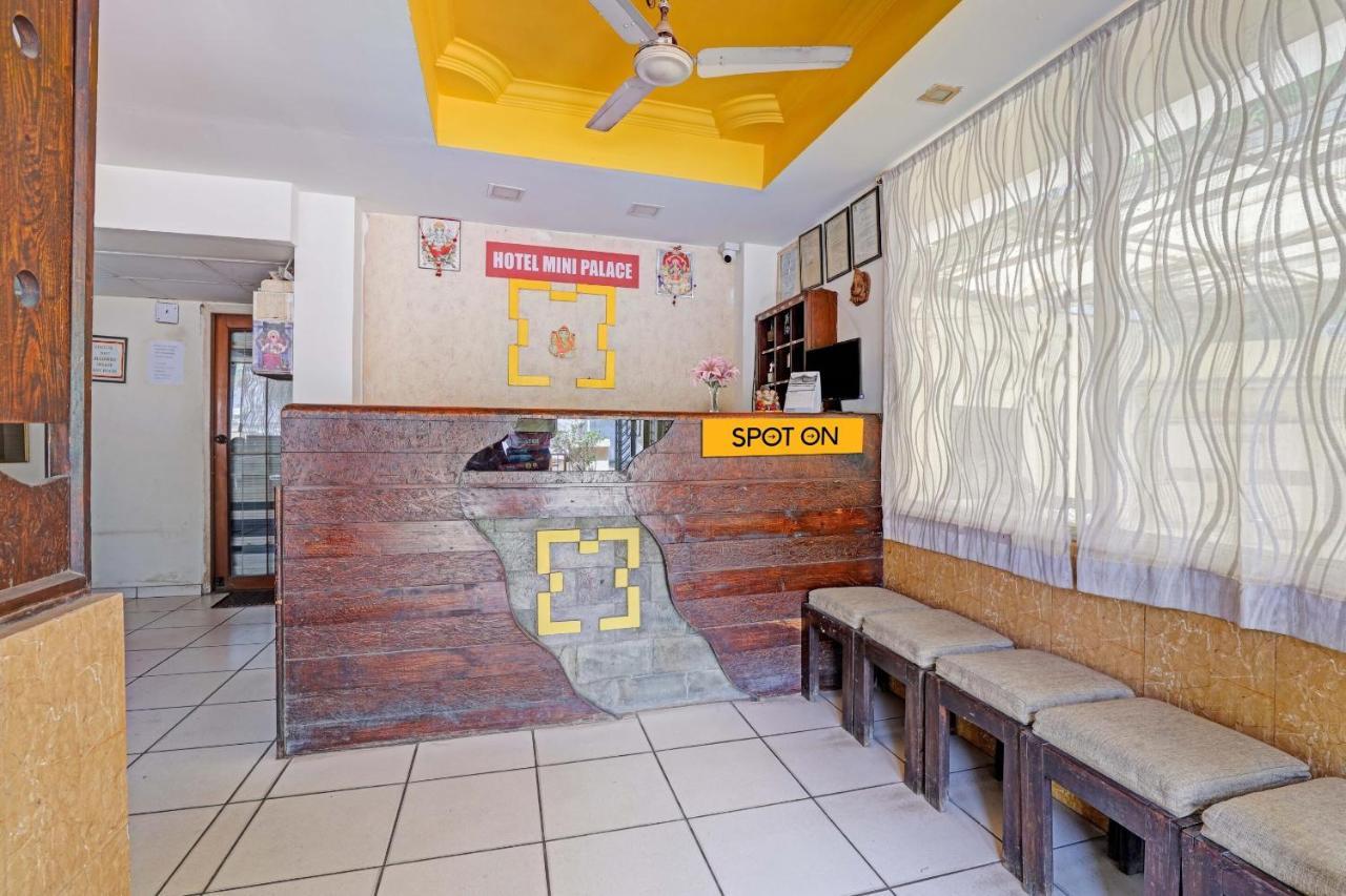 Oyo Flagship 80463 Hotel Mini Palace Vadodara Eksteriør bilde